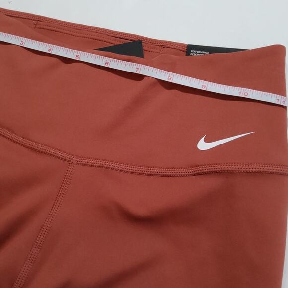 NWT Nike One Tight Fit  Mid Rise Dry Fit Technology Size XS - Picture 11 of 11